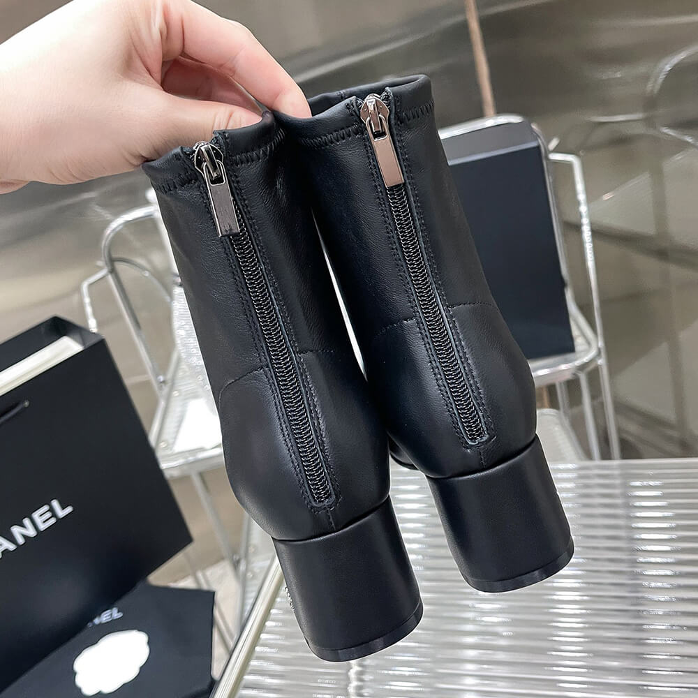 Ch*el short boots