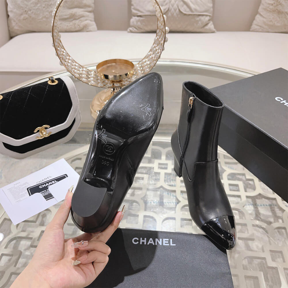 Ch*el short boots