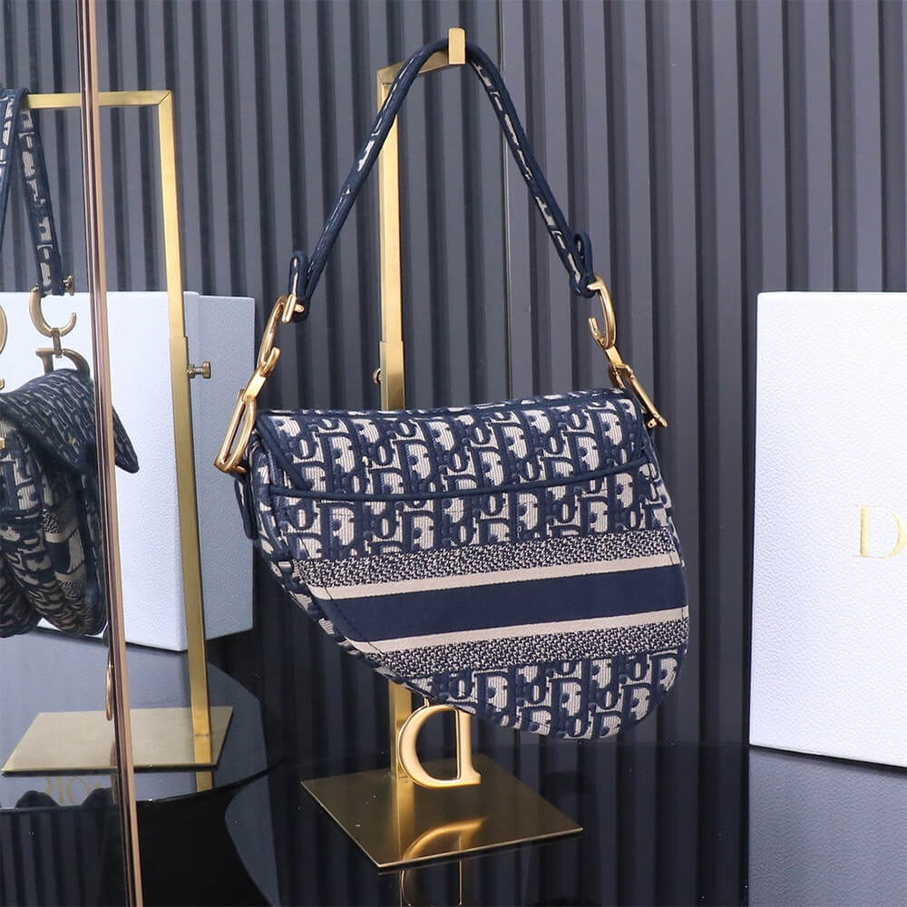 D*or saddle bag