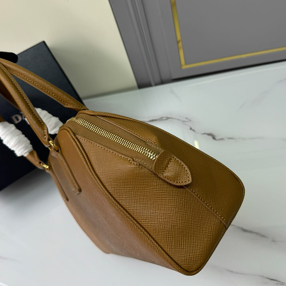 Pra*a medium saffiano leather bag(high-end grade)