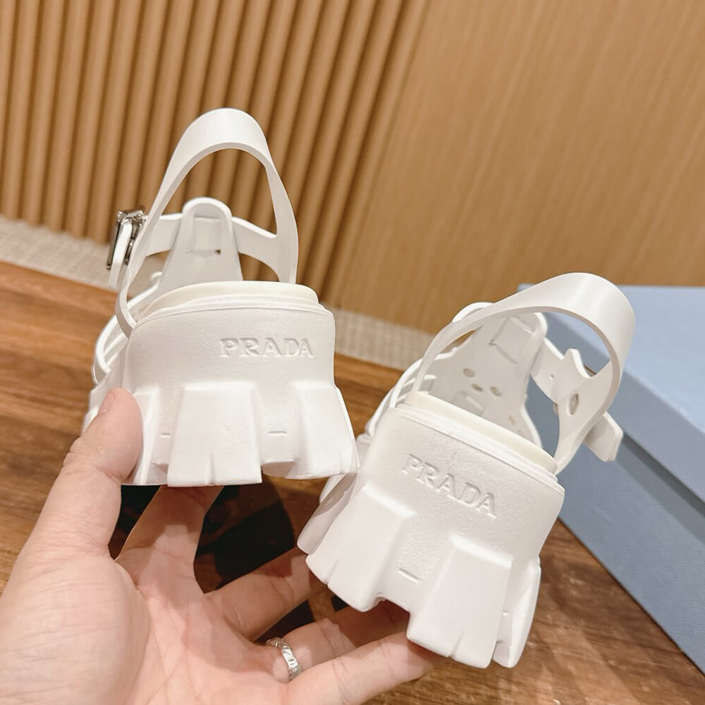 Pra*a sandals