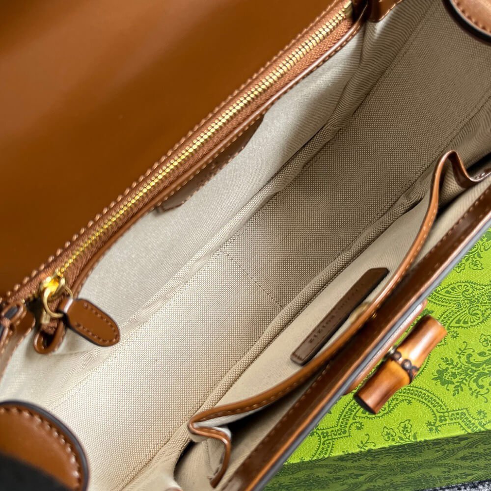 G*u*i bamboo 1947 medium top handle bag