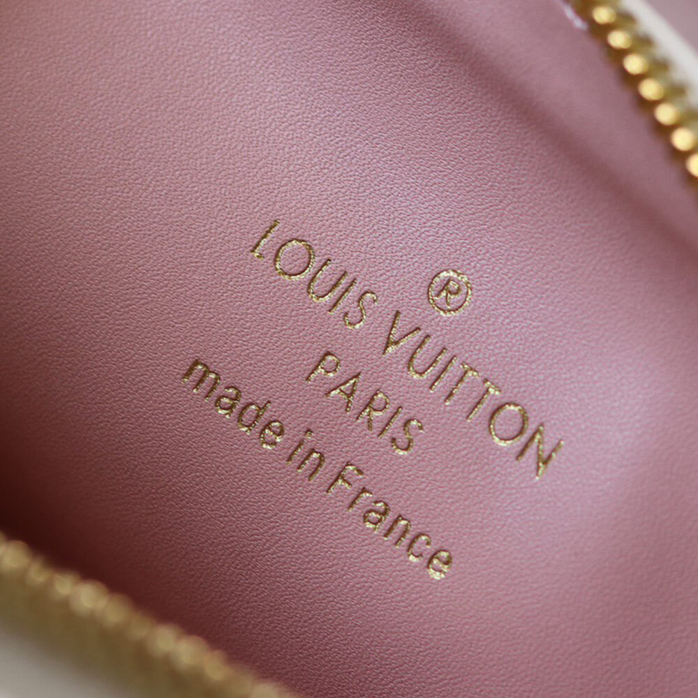 LV Coussin BB By The Pool