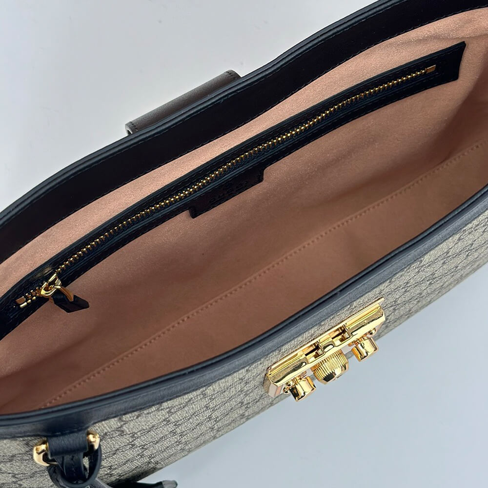 G*u*i padlock gg medium shoulder bag