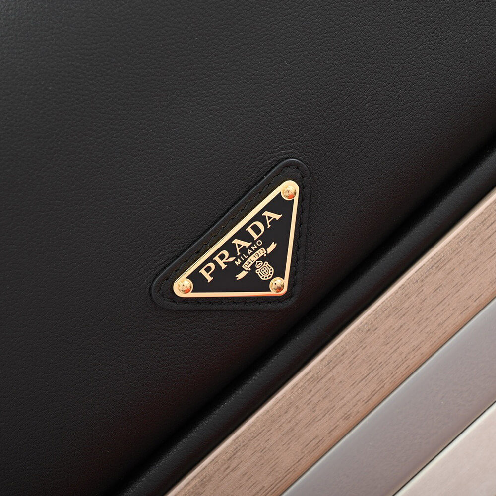 Pra*a darling leather handbag