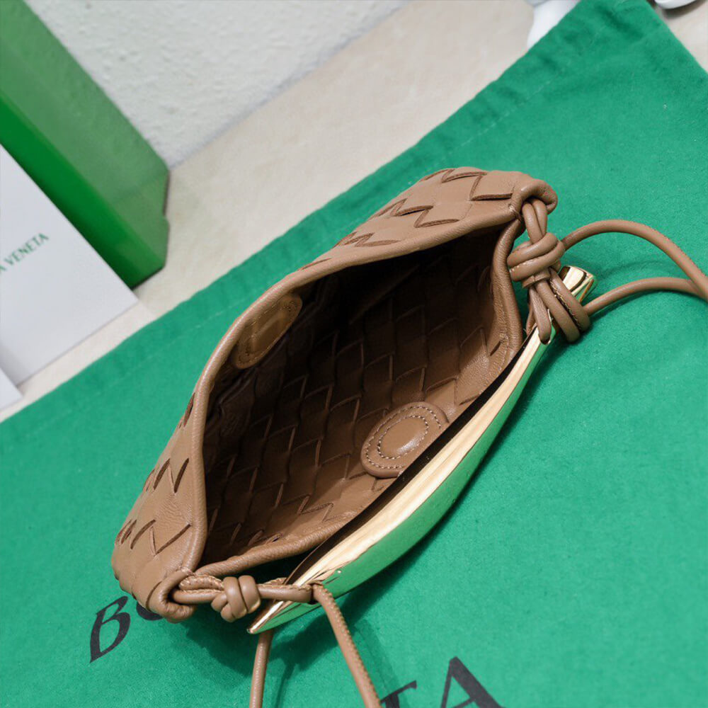 bo*te*ga Ve*ne*ta mini sardine