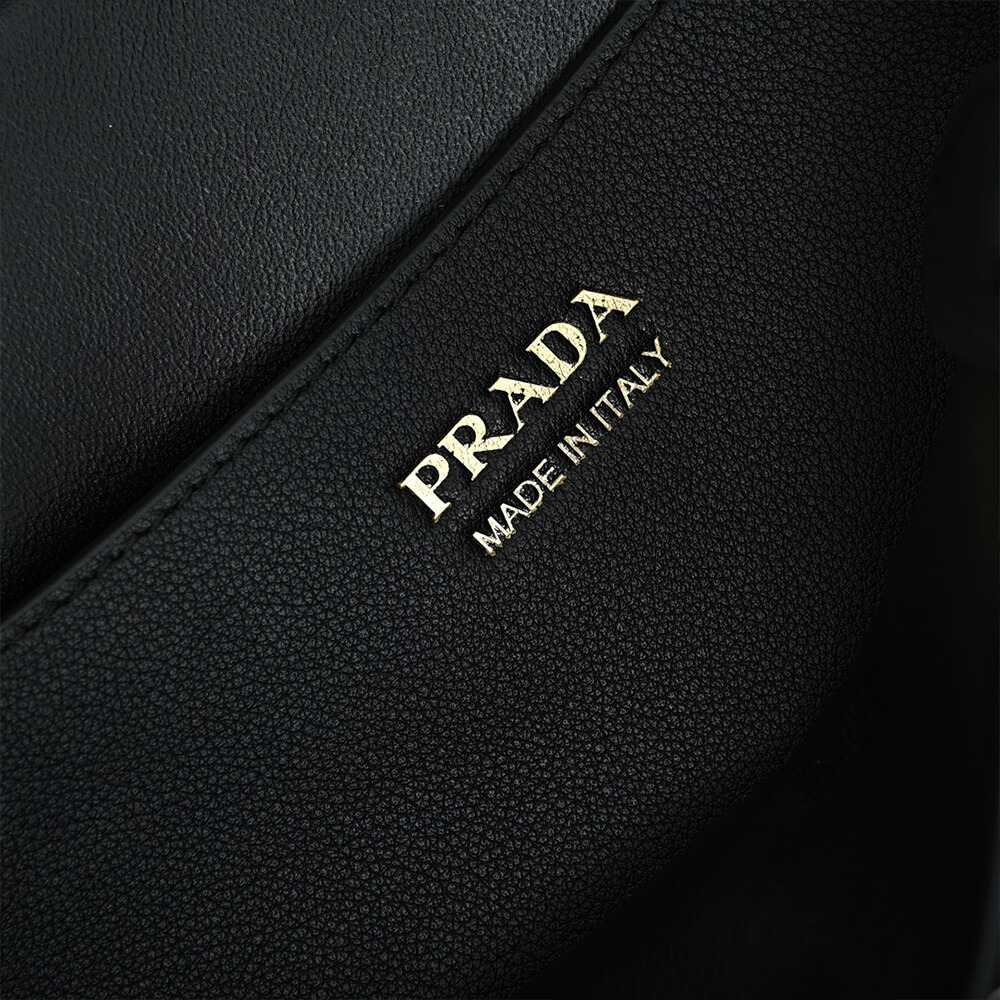 Pra*a buckle medium leather handbag with double belt(high-end grade)