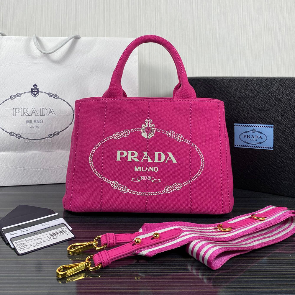 Pra*a canapa bag