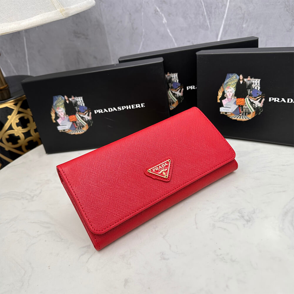 Pra*a wallet(high-end grade)