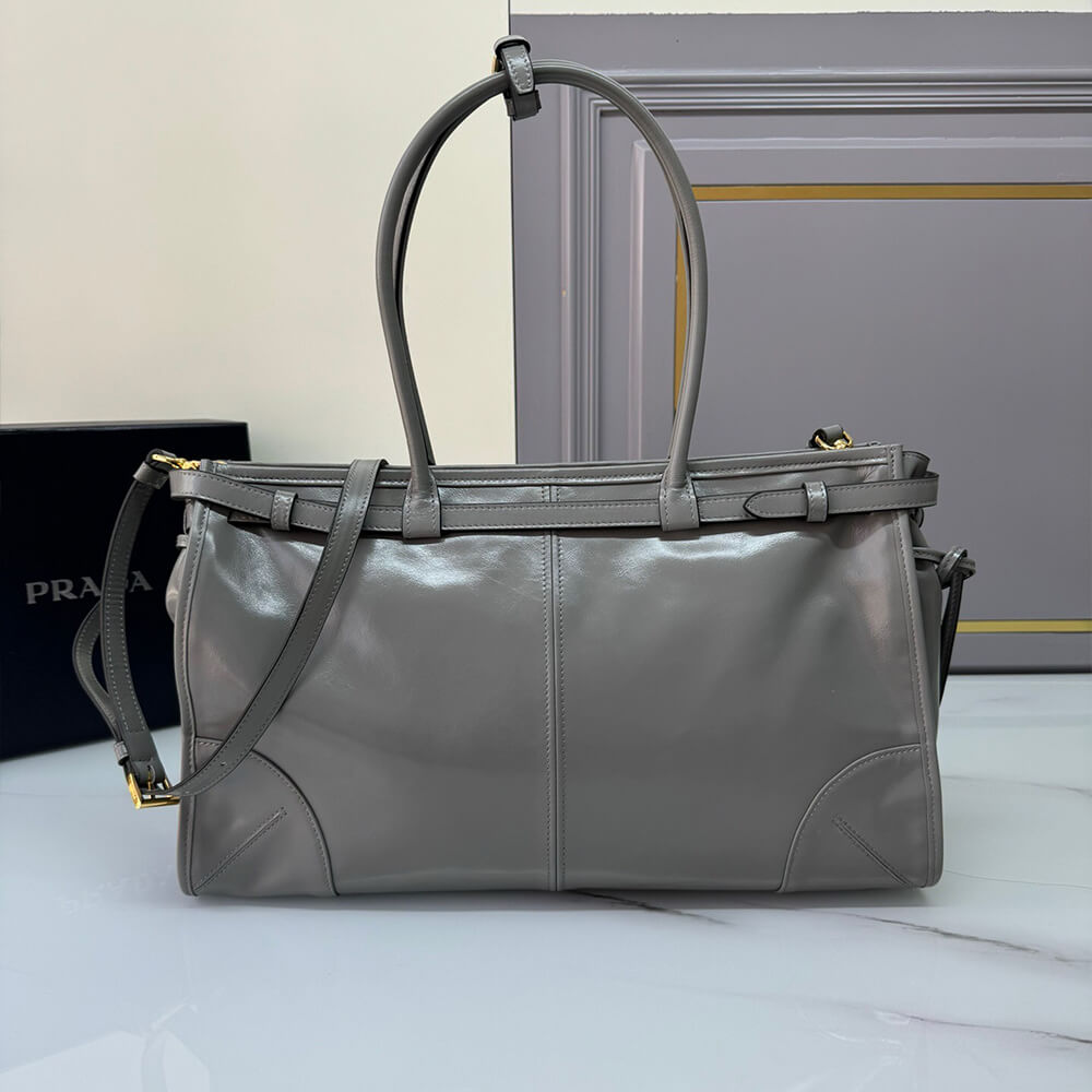 Pra*a large leather handbag(high-end grade)