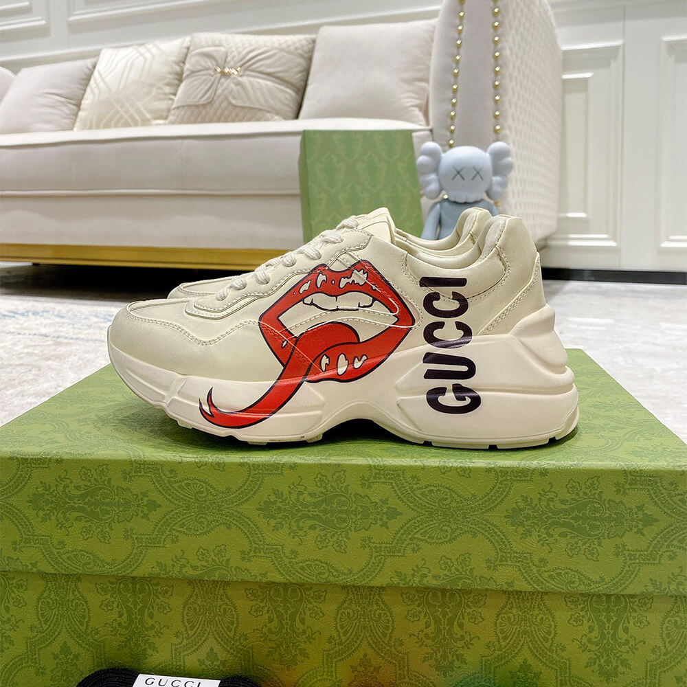 G*u*i rhyton sneaker with mouth print