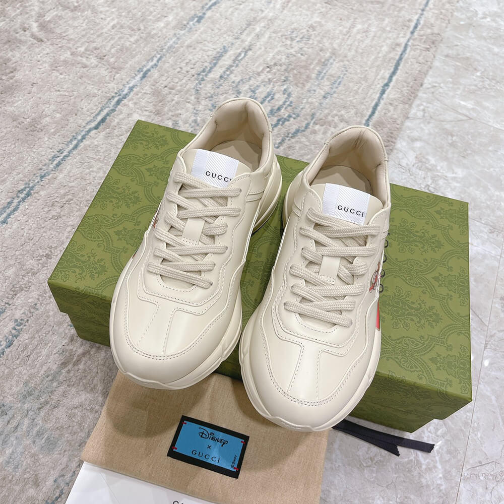 G*u*i rhyton sneaker with print